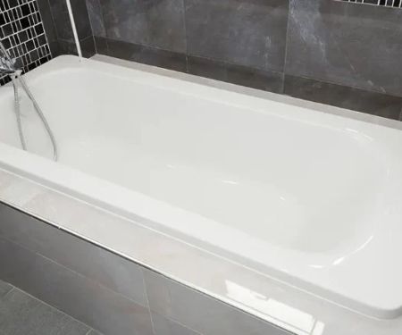 How Long Does Bathroom Refinishing Last? Average Lifespan and Maintenance Tips