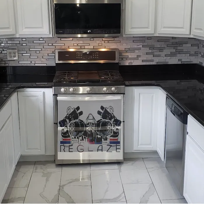 Philly Reglaze LLC (Tub and Tile refinishing) Picture 7