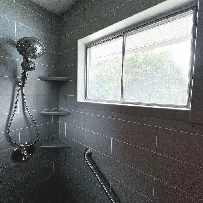Bathroom Pros Picture 3
