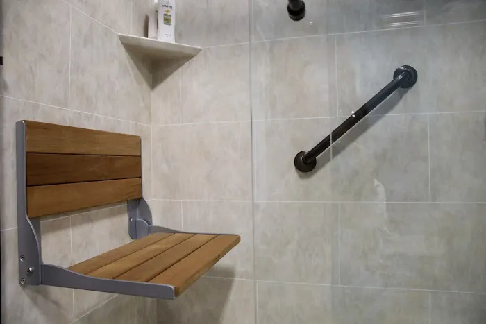 Bathroom Pros Picture 8