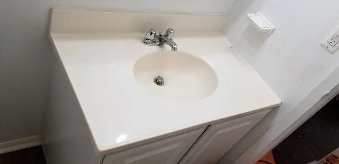Quiles Quality Tub Refinishing LLC Picture 6