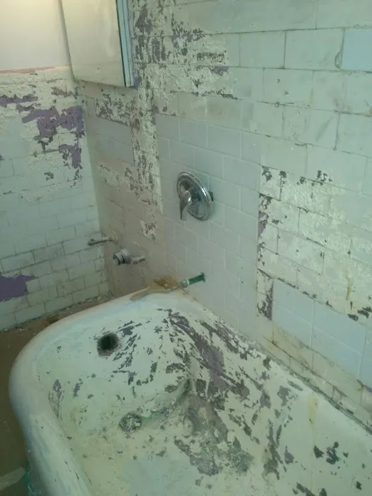 Splash Bathtub & Tile Reglazing Picture 6