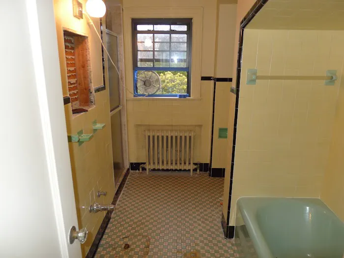 Splash Bathtub & Tile Reglazing Picture 7