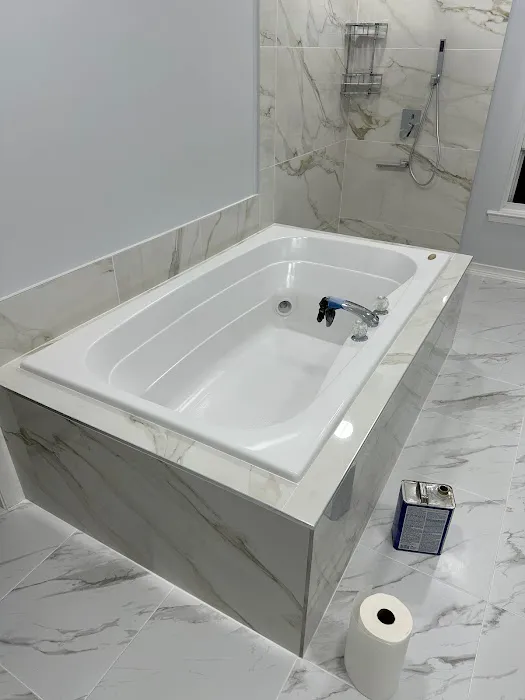 Majestic Bathtub and Tile Reglazing Picture 9