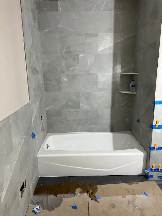 Majestic Bathtub and Tile Reglazing Picture 2
