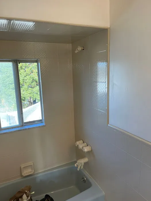 Splash Reglazing, Inc. Picture 2