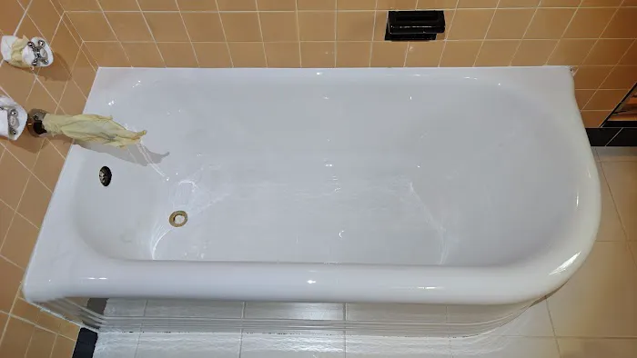 Splash Reglazing, Inc. Picture 1