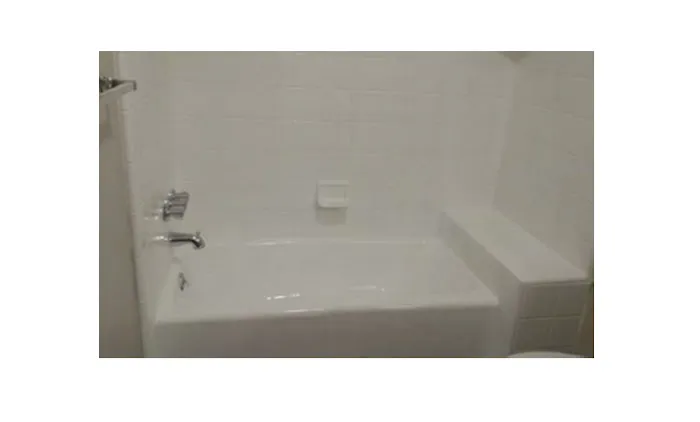 Bathtub Reglazing NY Picture 4