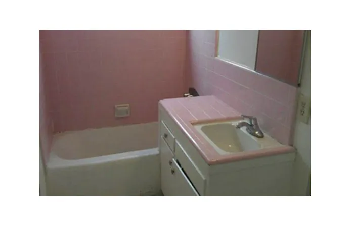 Bathtub Reglazing NY Picture 3