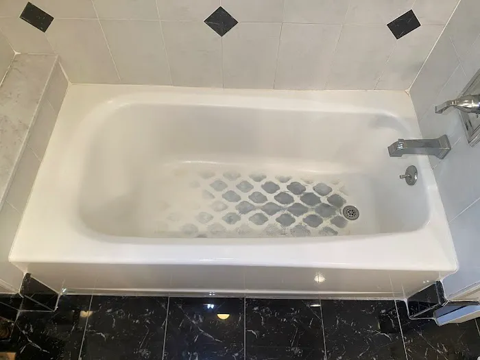 Reglazing bath Picture 7
