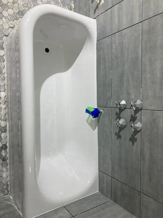 Reglazing bathtubs sinks shower trays Picture 5