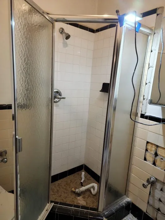AB Bath REGLAZING LLC Picture 3