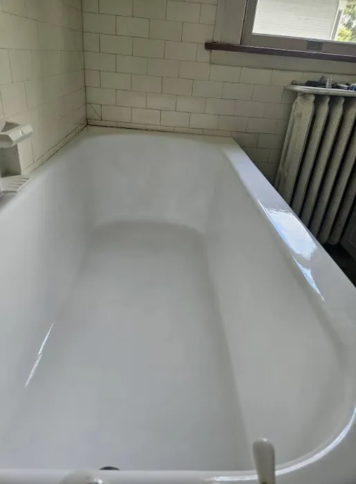 Bathtub Reglazing NY Picture 7