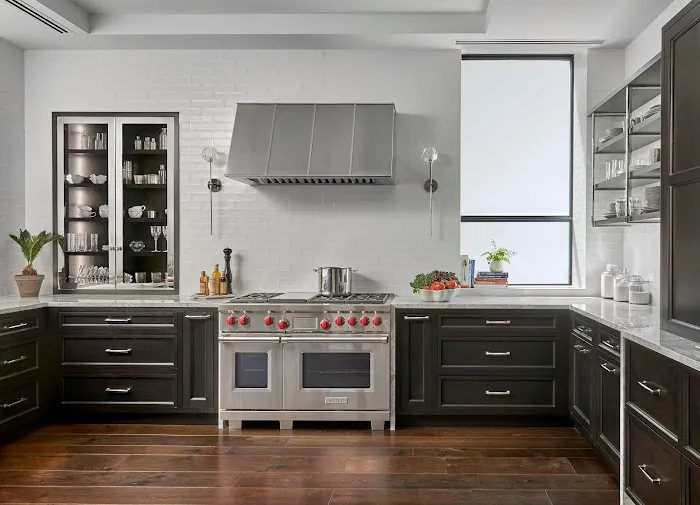 210 Design House Picture 8