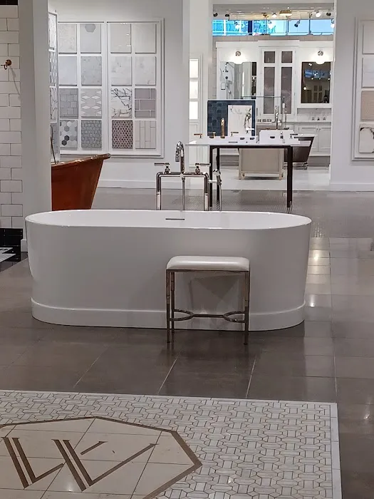 LuxeHome Picture 9