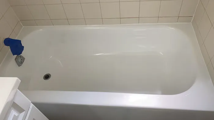 Bathtub Solutions: Bathtub, Tile & Sink Reglazing Picture 8