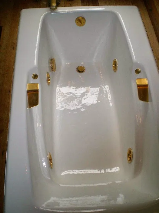 Tub + Sink Refinishing Picture 4