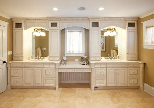 Builders Cabinet Picture 1