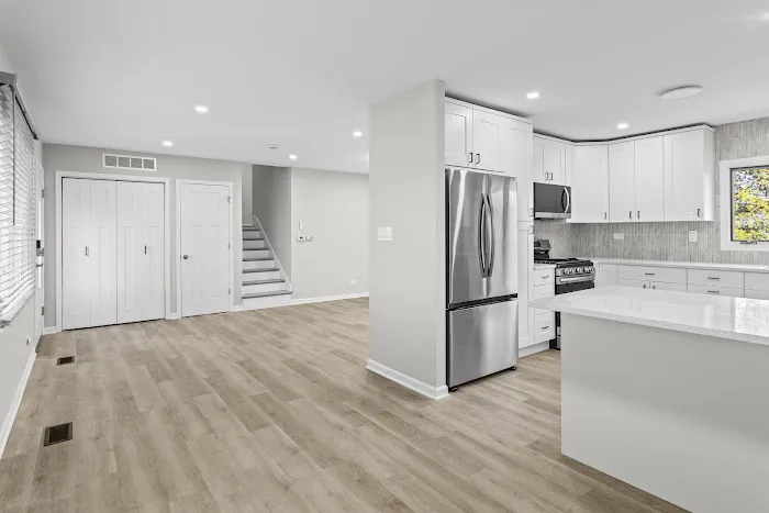METRO Construction & Remodeling Picture 10