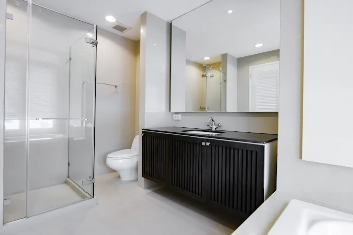 Aura Bathroom Remodeling Picture 2