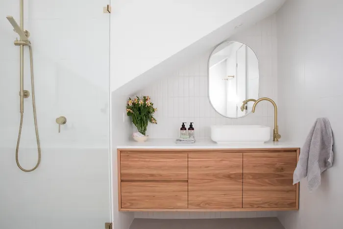 Aura Bathroom Remodeling Picture 5