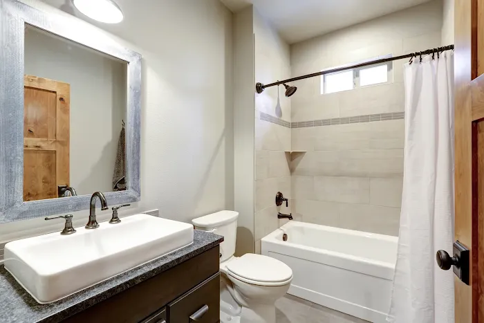 Aura Bathroom Remodeling Picture 10