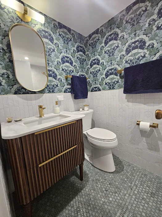 J & D Whirlpool Kitchen & Bath Outlet Picture 3