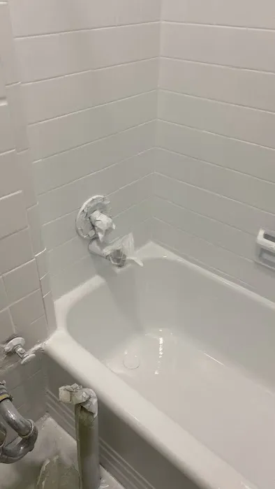 UR Bathtub Resurface Picture 2