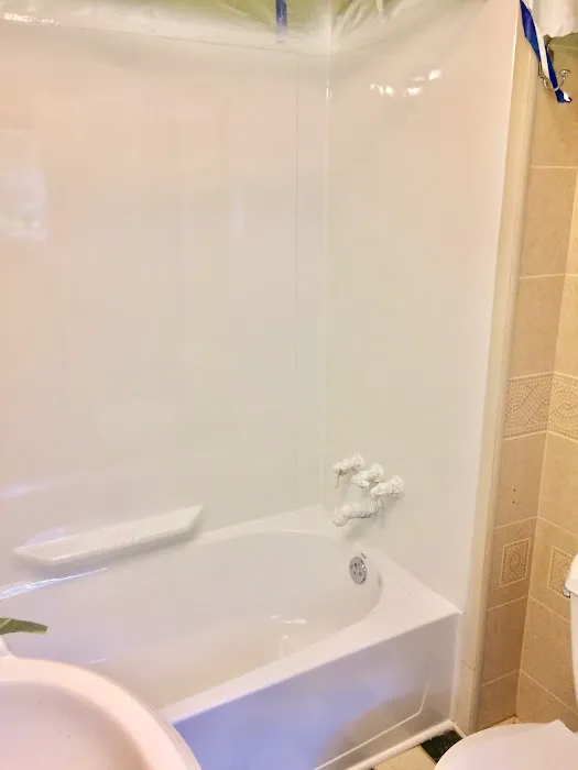 UR Bathtub Resurface Picture 3