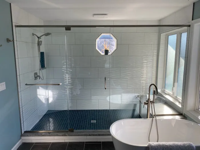 CT Shower and Bath Picture 2
