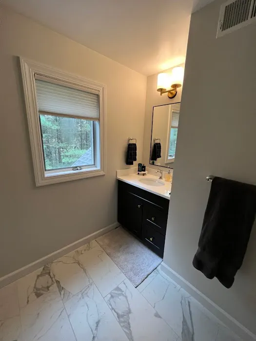 CT Shower and Bath Picture 6