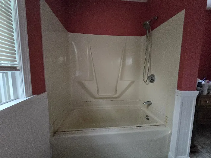 Northeast tub refinishing Picture 4