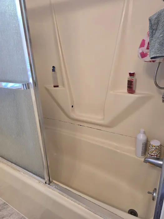 Northeast tub refinishing Picture 9