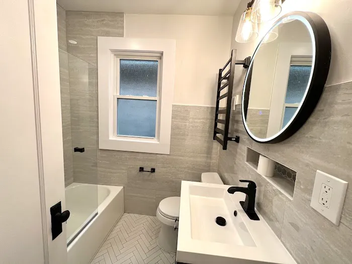 AR REMODELING GROUP LLC Picture 3