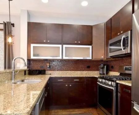 The Chicago Cabinet Painting Co.