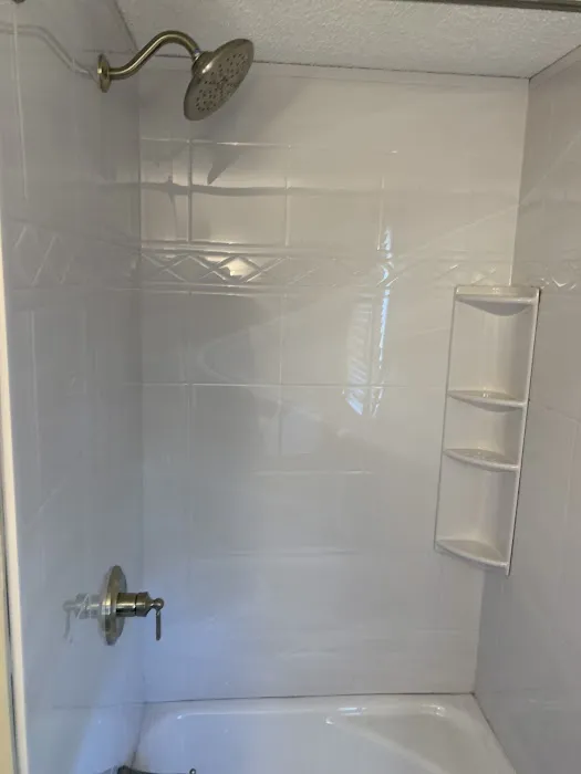Bath Fitter Picture 1