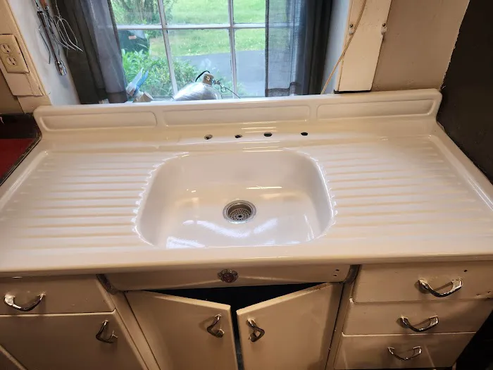 Mr. Chips tub and tile repair and reglazing Picture 6
