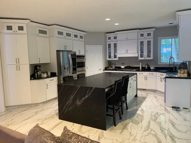 Red Star Cabinets Picture 1