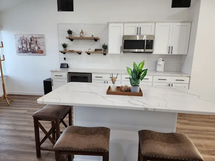 Red Star Cabinets Picture 10