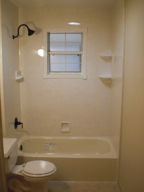 Renew your Tub Refinishing Picture 1