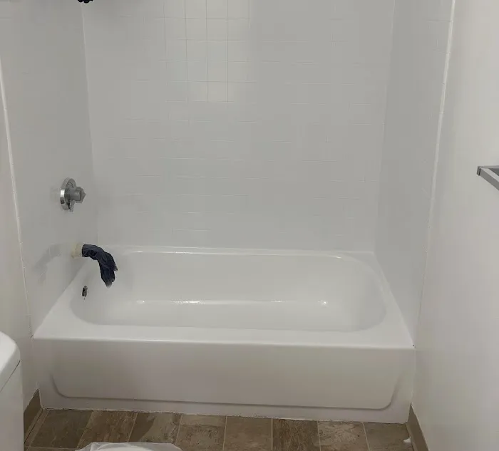 Renew your Tub Refinishing Picture 9