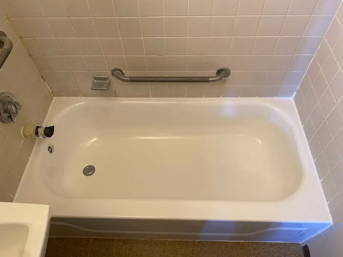 Boston Bathtub Picture 6