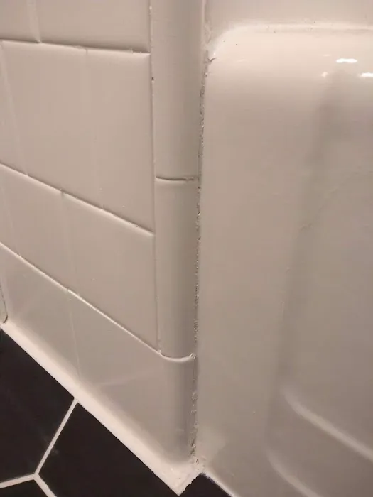 A-1 Reglazing Co Picture 3