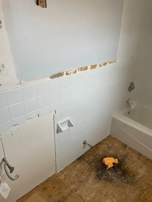 Coastal Tub and Tile Refinishing Picture 3
