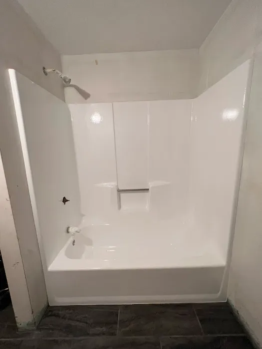 Coastal Tub and Tile Refinishing Picture 9