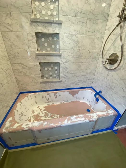 Cambridge Bathtub Refinishing Experts Picture 4