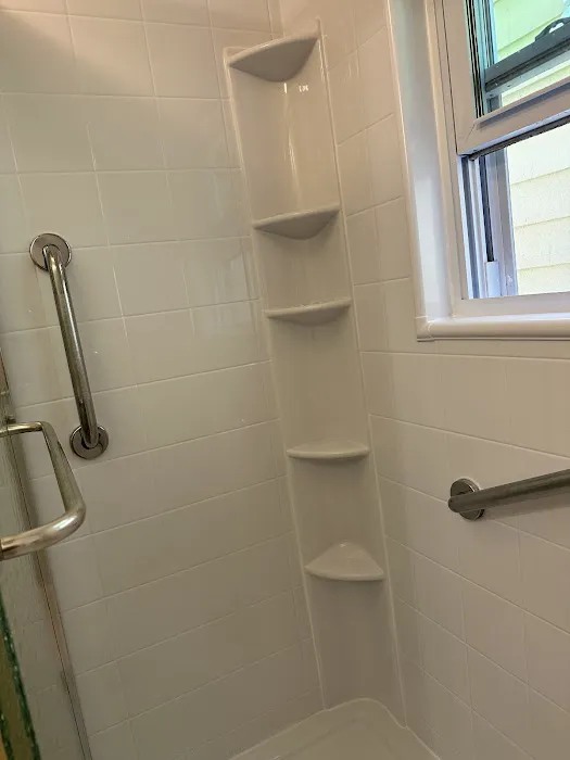 Bath Fitter Picture 7