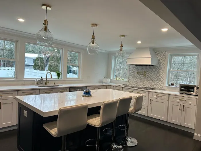 US Propaint And Renovation - Painting, Deck, Siding , kitchen and bathroom remodeling Picture 1