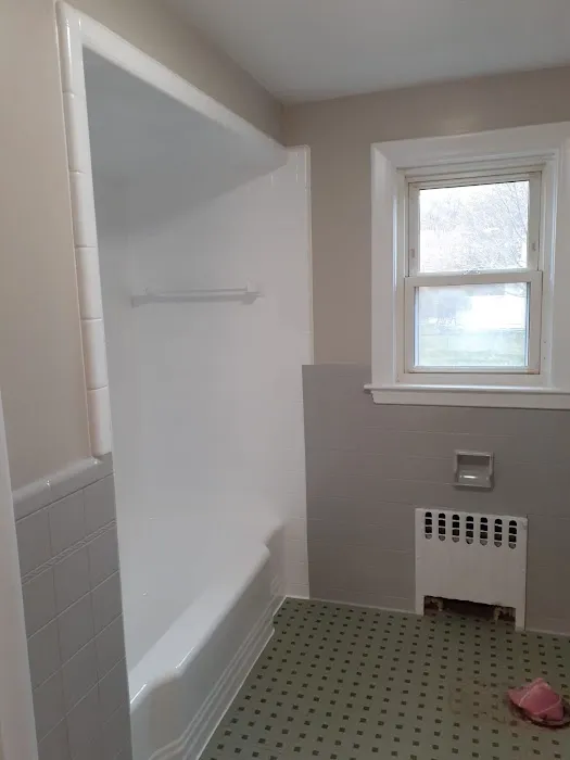 New England Reglaze INC Picture 6