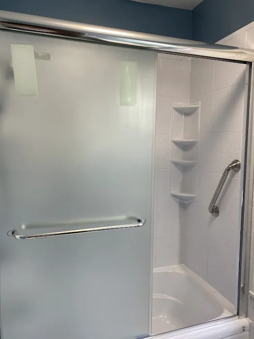 Bath Fitter Picture 6